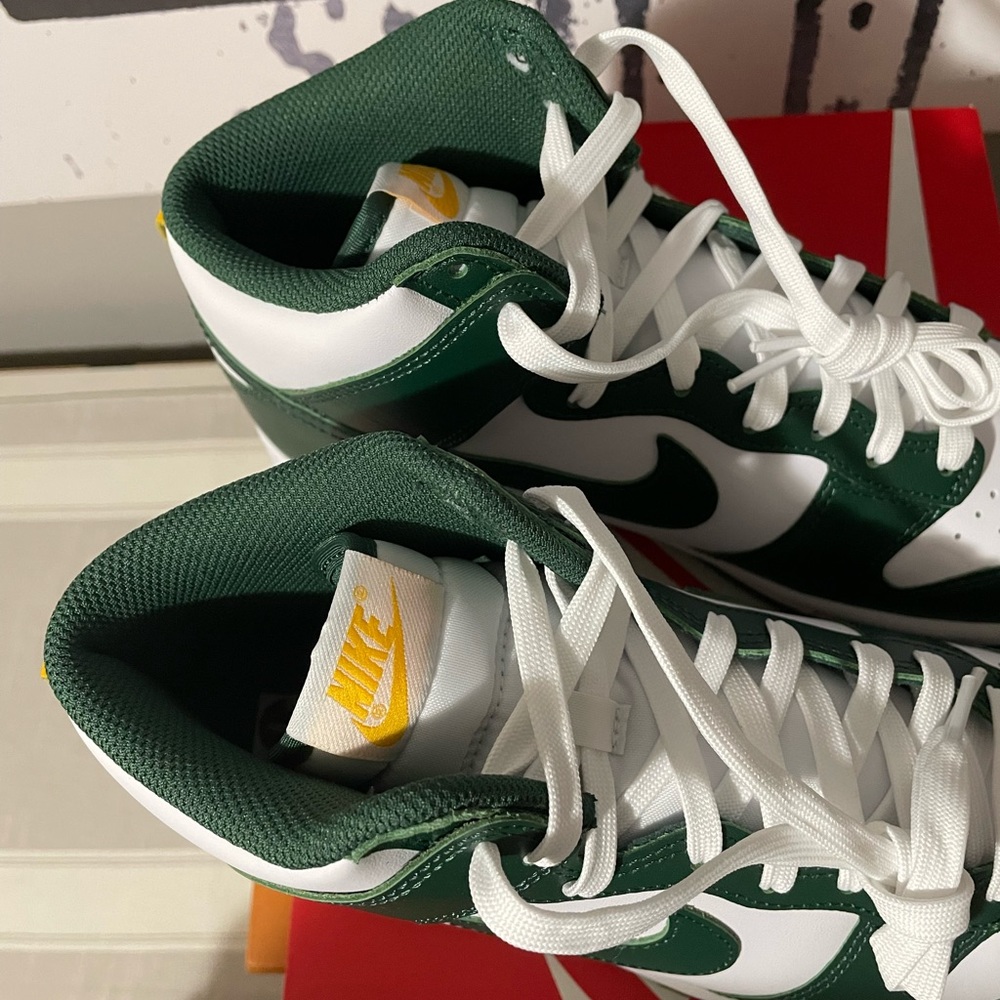 💥 NWT Nike Dunk High “Australia” in Green/White Men’s 9/Women’s 10.5 - Picture 4 of 6